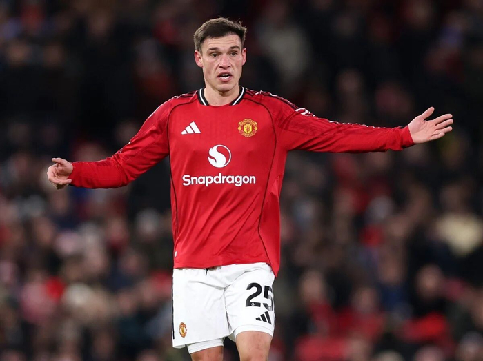 曼联考虑出售乌加特 潜在买家瞄准意甲