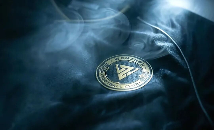 职业足球异地搬迁困境：政策扶持成生存关键