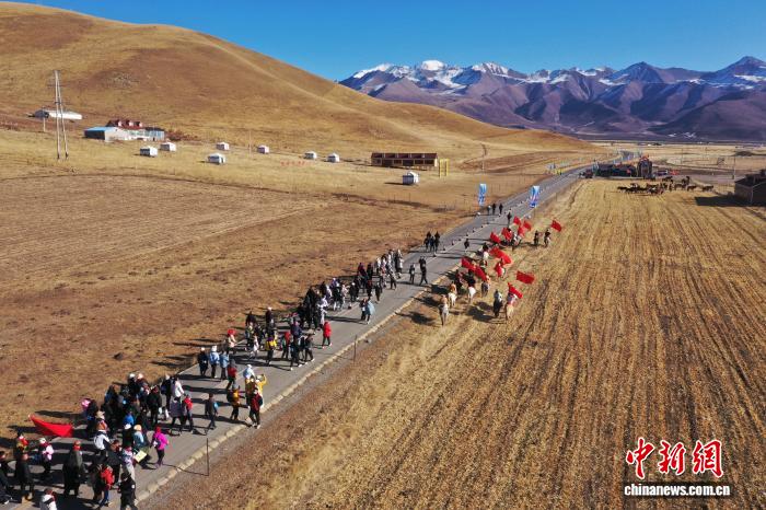 青海省第四届冰雪运动会暨“中国梦·劳动美”职